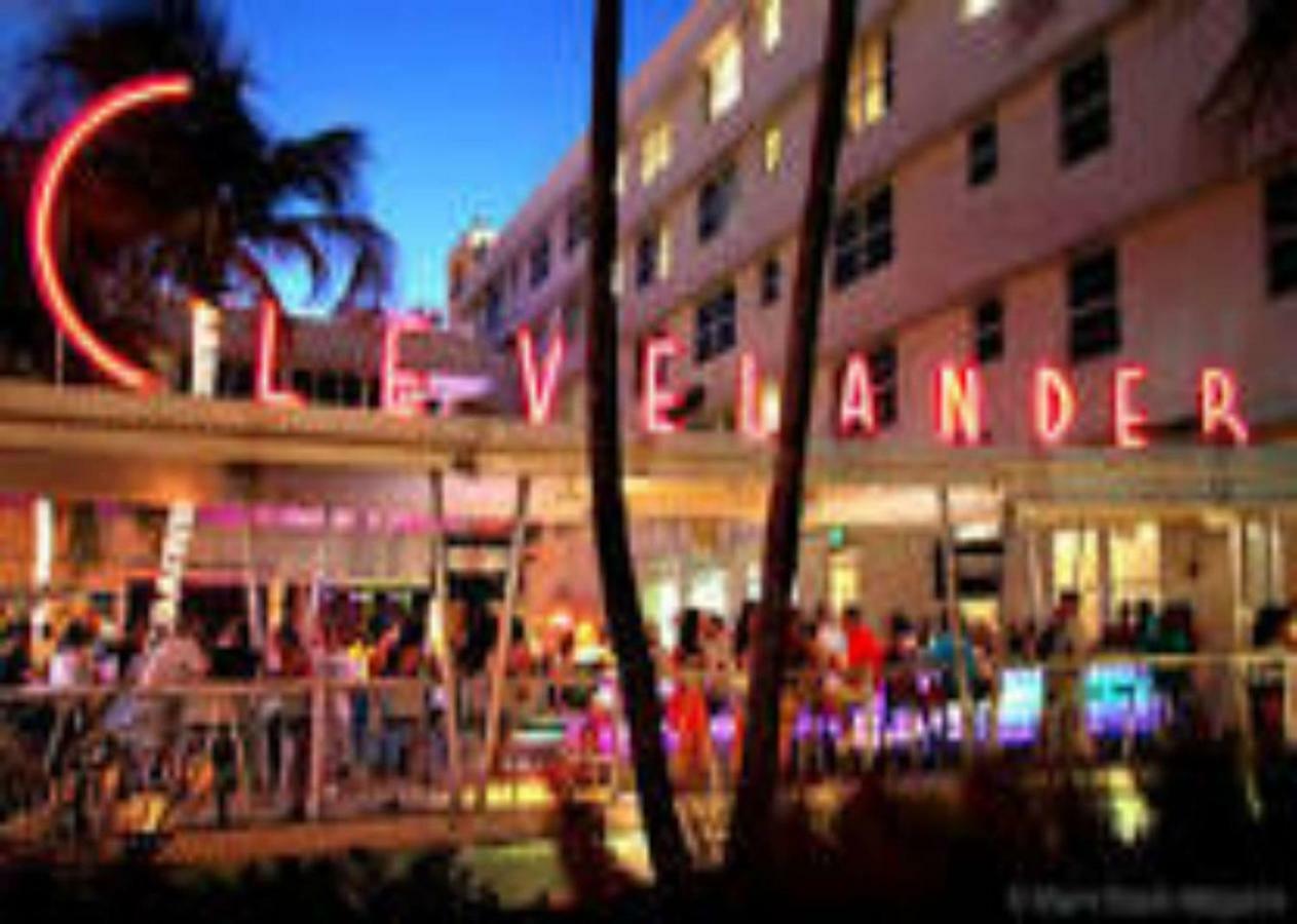 2 Bedroom 2 Bath With Patio On 11Th Collins Ave Miami Beach Exterior foto